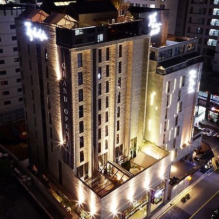 Js The Classic Hotel Osan Екстер'єр фото