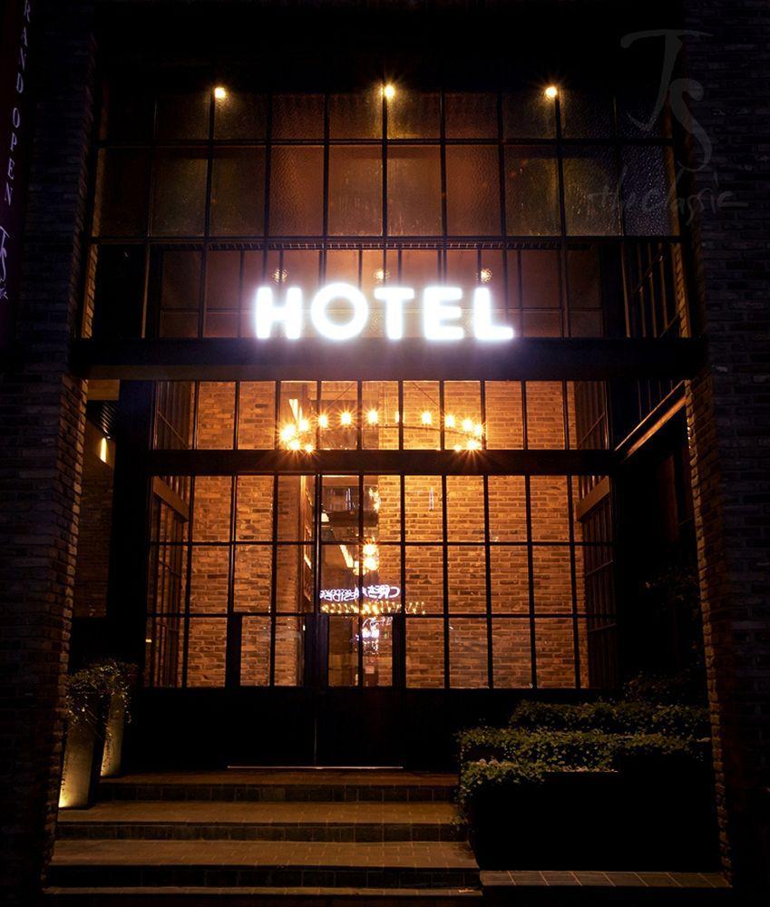 Js The Classic Hotel Osan Екстер'єр фото